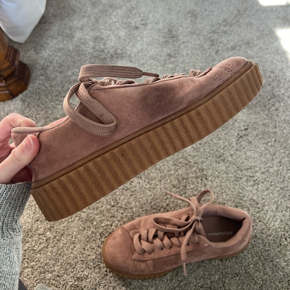 Misbehave Suede Platform Sneakers in Blush Rose Size 6 - Picture 9 of 9